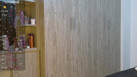 Snapshot of online_bestie chatting on January 19, 2025, 2:04 am Bestie online show from January 19, 2025, 2:04 am