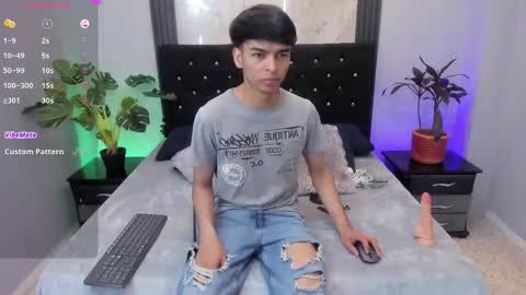 Snapshot of onlyjos_ chatting on October 25, 2025, 8:03 pm Josh - Schedule 1400 - 2200 online show from October 25, 2025, 8:03 pm