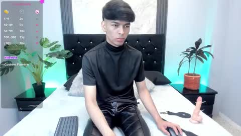 Snapshot of onlyjos_ chatting on November 23, 2025, 1:11 pm Josh - Schedule 1400 - 2200 online show from November 23, 2025, 1:11 pm