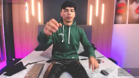 Snapshot of onlyjos_ chatting on December 17, 2025, 6:47 pm Josh - Schedule 1400 - 2200 online show from December 17, 2025, 6:47 pm