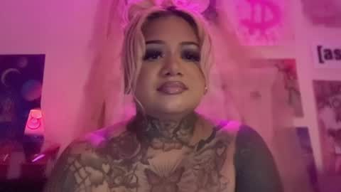 Avery Lee online show from July 11, 2026, 7:11 am