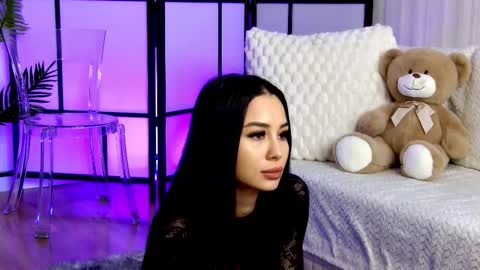 Xandra online show from November 28, 2025, 8:50 am