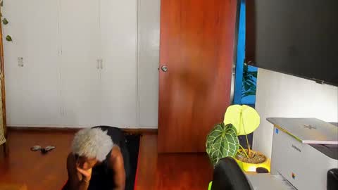 onyxart online show from January 27, 2025, 1:09 pm