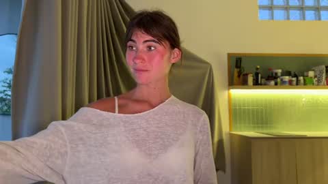 Helen online show from August 4, 2026, 10:23 pm