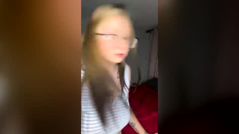 oohlarae22 online show from June 30, 2026, 1:06 am