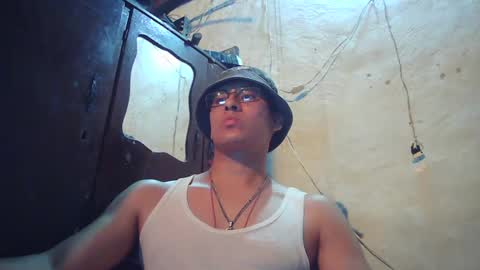 Snapshot of oomaurooo chatting on September 22, 2025, 6:15 am oomaurooo online show from September 22, 2025, 6:15 am