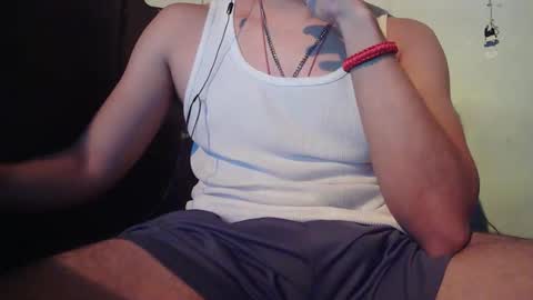 Snapshot of oomaurooo chatting on October 12, 2025, 8:57 am oomaurooo online show from October 12, 2025, 8:57 am