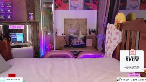 Eva online show from February 7, 2025, 4:46 pm