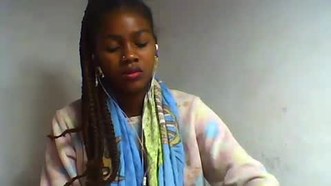 oooorazanasoa online show from June 26, 2026, 10:36 pm