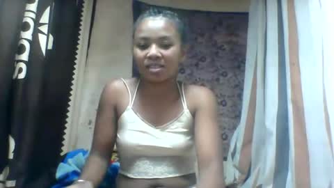 oooozafiette online show from July 6, 2026, 7:49 am