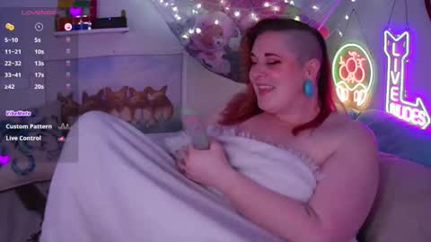 Opal online show from January 3, 2025, 11:57 am