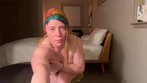 Ophoenix Moon online show from April 13, 2026, 7:03 am