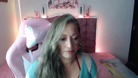 Snapshot of oriana_100 chatting on December 4, 2024, 8:29 pm oriana_100 online show from December 4, 2024, 8:29 pm