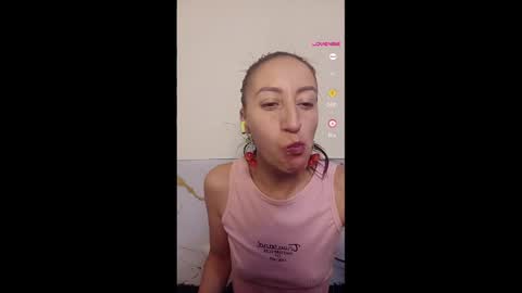 Snapshot of oriana_111 chatting on June 2, 2026, 3:52 am oriana_111 online show from June 2, 2026, 3:52 am