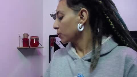 Snapshot of orianna_bodmod chatting on December 13, 2024, 8:20 am ORIANNA online show from December 13, 2024, 8:20 am