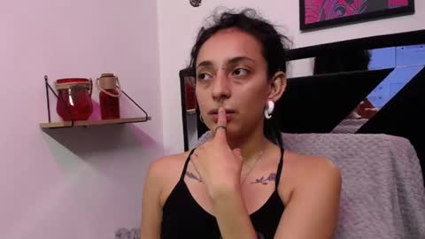 Snapshot of orianna_bodmod chatting on January 5, 2025, 6:02 am ORIANNA online show from January 5, 2025, 6:02 am