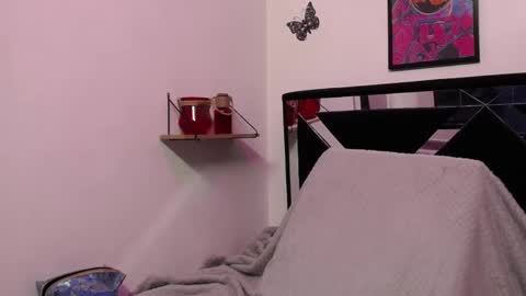 Snapshot of orianna_bodmod chatting on January 28, 2025, 3:25 am ORIANNA online show from January 28, 2025, 3:25 am