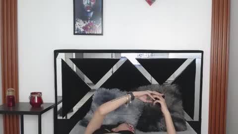 Snapshot of orianna_bodmod chatting on October 24, 2025, 9:22 pm ORIANNA online show from October 24, 2025, 9:22 pm