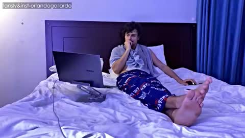 Fansly and Instagram -  online show from October 6, 2025, 1:08 pm