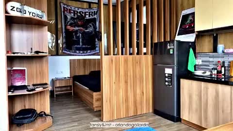 Fansly and Instagram -  online show from April 30, 2026, 5:14 am