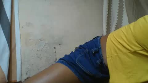 Snapshot of ornettee chatting on November 10, 2025, 12:04 pm ornettee online show from November 10, 2025, 12:04 pm