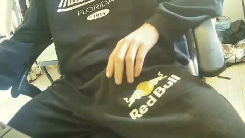 Snapshot of orobrus chatting on January 10, 2025, 12:15 pm Oroborus online show from January 10, 2025, 12:15 pm