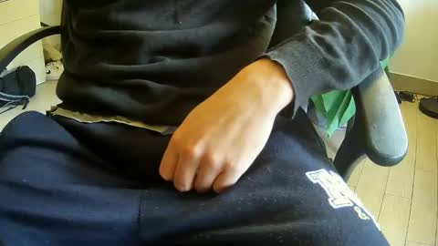 Snapshot of orobrus chatting on February 7, 2025, 1:32 pm Oroborus online show from February 7, 2025, 1:32 pm