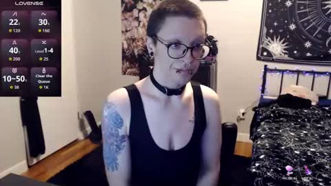 Snapshot of orphyx chatting on October 31, 2025, 5:41 am Entropy online show from October 31, 2025, 5:41 am