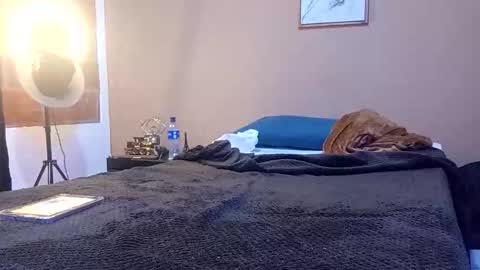 osarito3x online show from April 19, 2026, 9:19 am