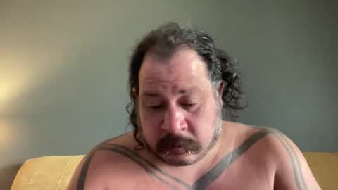 oscar_valentine online show from May 18, 2026, 3:29 pm