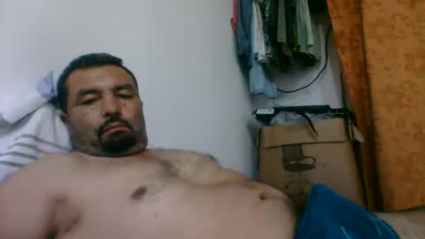 oscarjhe3512 online show from February 5, 2026, 2:16 am