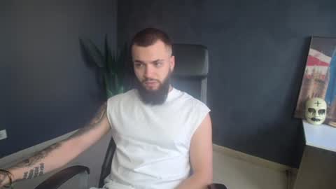 OscarWills online show from July 12, 2026, 4:25 am
