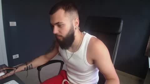 OscarWills online show from July 16, 2026, 5:02 am