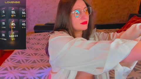 Snapshot of oskar_fucker chatting on December 14, 2024, 4:34 am Leliana online show from December 14, 2024, 4:34 am