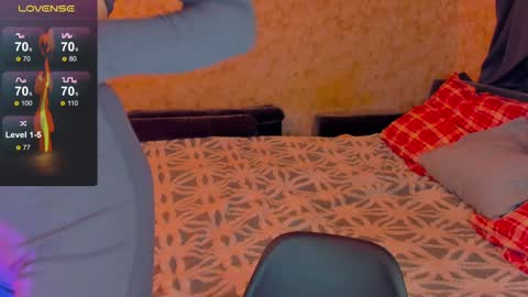 Snapshot of oskar_fucker chatting on December 18, 2024, 9:14 am Leliana online show from December 18, 2024, 9:14 am