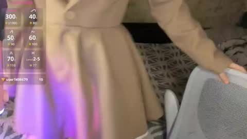 Snapshot of oskar_fucker chatting on February 5, 2026, 12:54 pm Leliana online show from February 5, 2026, 12:54 pm