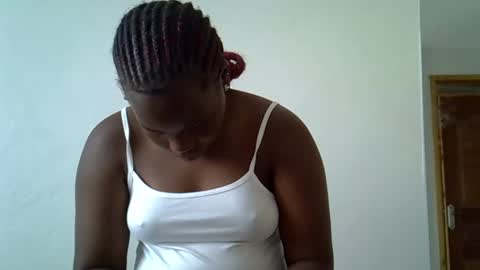 Snapshot of osoprettyebony chatting on October 25, 2025, 11:07 am osoprettyebony online show from October 25, 2025, 11:07 am