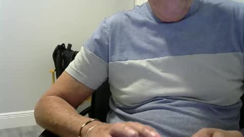 Ossi online show from October 22, 2025, 11:04 pm