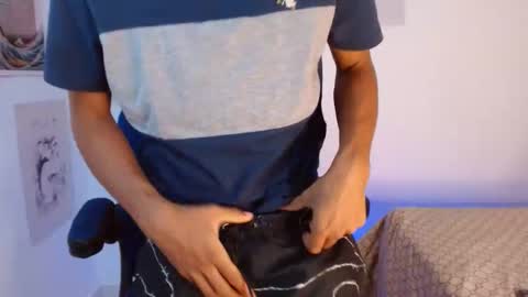 ostin 18hot online show from October 30, 2025, 2:13 am