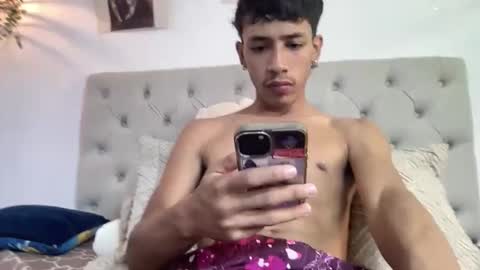 ostin 18hot online show from November 25, 2025, 3:50 am