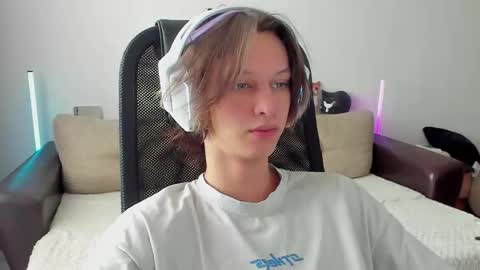 Ostin online show from February 3, 2026, 9:25 am