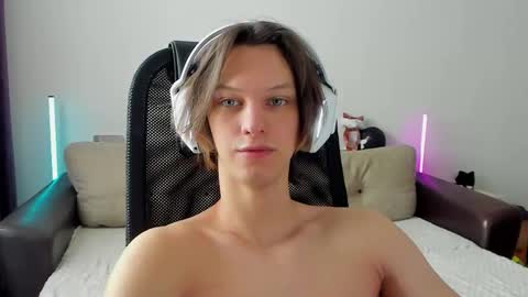 Ostin online show from February 13, 2026, 5:25 am