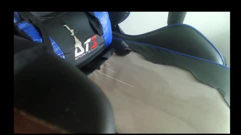 Snapshot of osyryx chatting on November 13, 2025, 8:52 pm Lucas online show from November 13, 2025, 8:52 pm