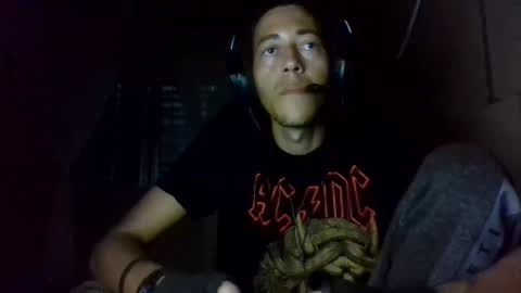 Snapshot of otakuskull chatting on February 5, 2025, 12:31 am Kimura online show from February 5, 2025, 12:31 am