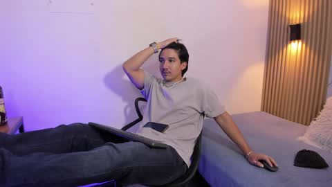 Otto Andrew online show from April 2, 2026, 3:59 am