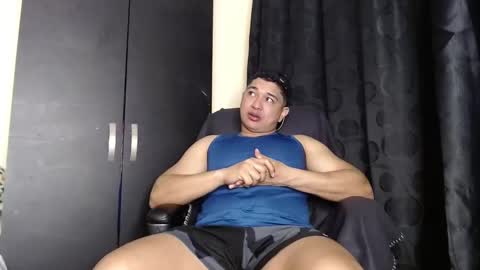 Snapshot of otto_stud chatting on October 23, 2025, 4:01 am otto_stud online show from October 23, 2025, 4:01 am