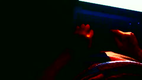 Snapshot of oudzktjong chatting on December 1, 2024, 6:30 pm kars online show from December 1, 2024, 6:30 pm