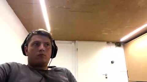 outflayd online show from November 6, 2025, 12:11 am