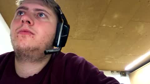 outflayd online show from November 11, 2025, 10:26 am