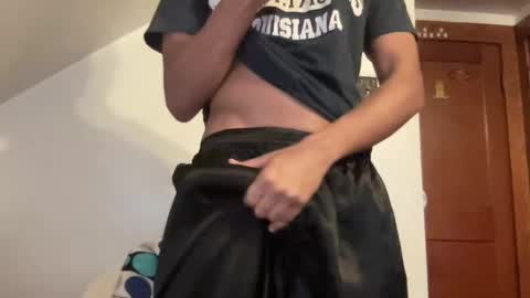 outofhisleague_ online show from November 6, 2025, 3:46 pm